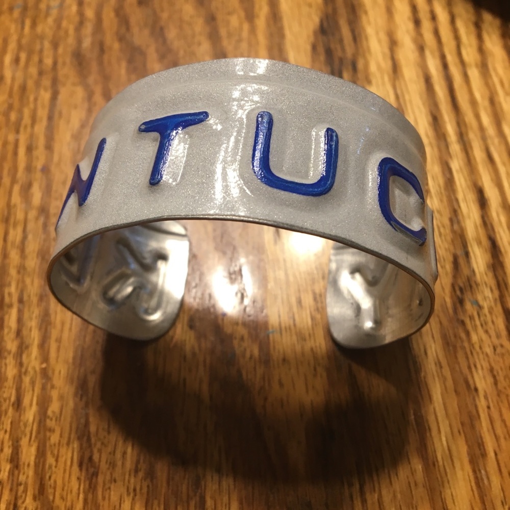 kentucky bracelet